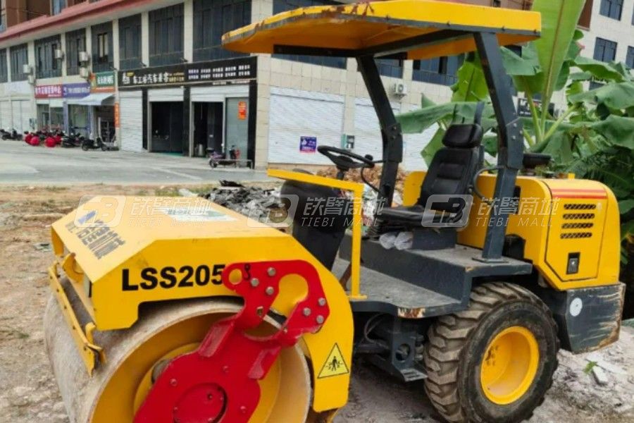國(guó)機(jī)洛建LSS205單鋼輪振動(dòng)壓路機(jī)